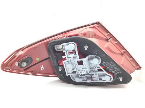 Right taillight MERCEDES-BENZ C-CLASS (W204) C 180 CGI (204.049) | BP27864267C35 