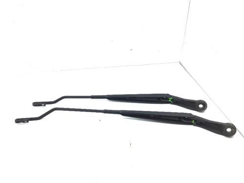 Front windshield wiper arm NISSAN MICRA III (K12) 1.2 16V | BP25478117C143 