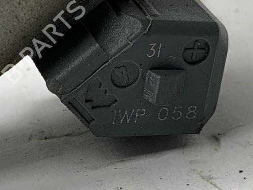 Injection rail VW GOLF IV (1J1) 1.4 16V | BP30437853M98 