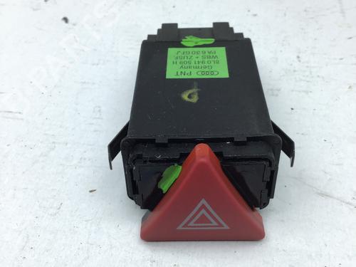 Used Warning switch AUDI A3 (8L1) 1.6 (101 hp) 28096784