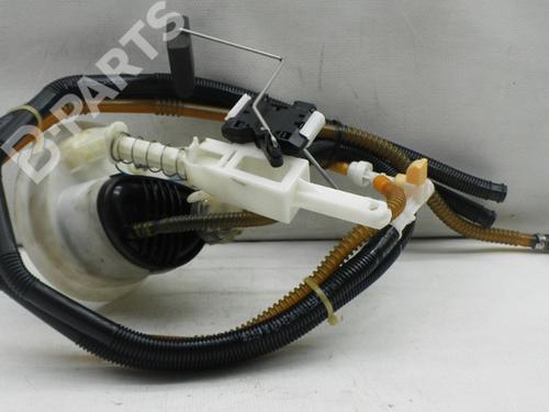 Used Fuel pump BMW 1 (E87) 116 i (115 hp) 4466974