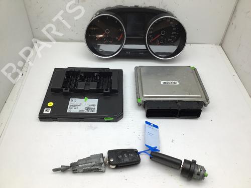 Used Engine control unit (ECU) VW POLO V (6R1, 6C1) 1.4 TDI (90 hp) 27090492