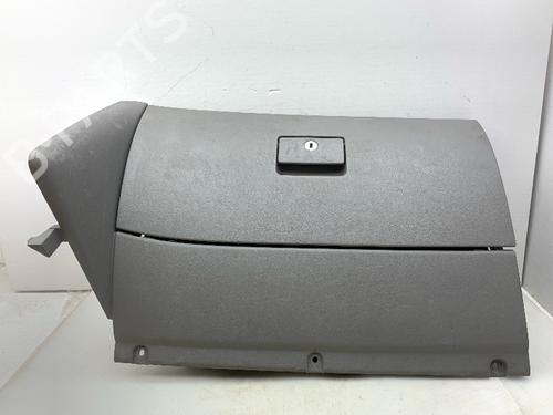 Used Glove box Glove box VW GOLF IV (1J1) 1.4 16V (75 hp) 36646625 36646625