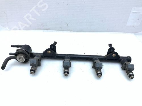 Used Injection rail Injection rail FORD FIESTA V (JH_, JD_) 1.25 16V (70 hp) 33267391 33267391