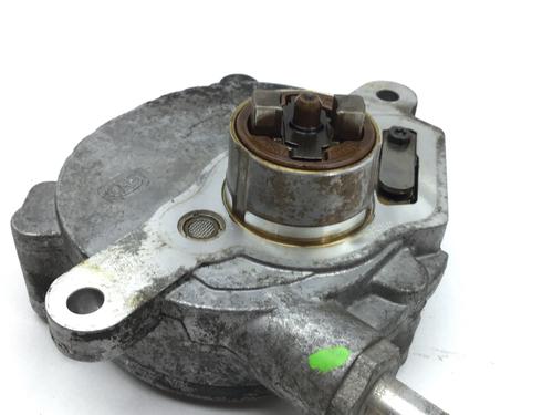 Used Vacuum pump MERCEDES-BENZ C-CLASS (W204) C 180 CGI (204.049) (156 hp) 29042611