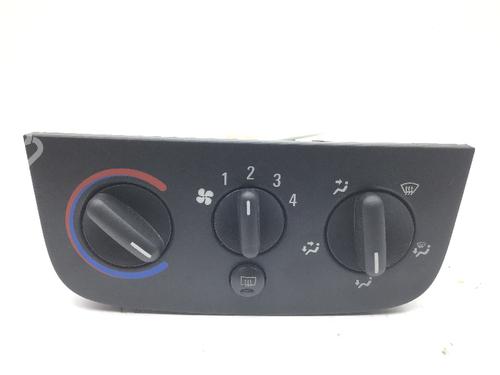 Commande Chauffage OPEL CORSA C (X01) 1.2 (F08, F68) (75 hp) 12258931
