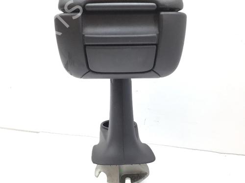 Armrest / Center console MERCEDES-BENZ A-CLASS (W168) A 170 CDI (168.009, 168.109) | BP17947489I20 