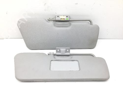 Used Right sun visor FIAT SEICENTO / 600 (187_) 1.1 (187AXB, 187AXB1A, 187AXC1A02) (54 hp) 23108857
