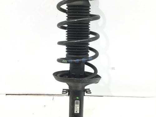Used Right front shock absorber VW GOLF IV (1J1) 2.0 (115 hp) 18266393