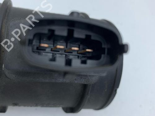 Mass air flow sensor OPEL ASTRA H TwinTop (A04) 1.9 CDTi (L67) | BP31287555M95