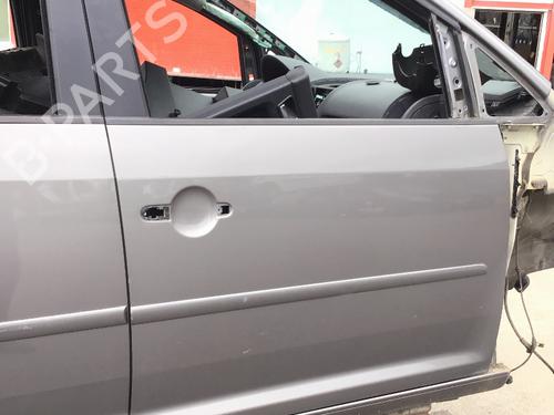 Used Right front door VW TOURAN (1T1, 1T2) 1.4 TSI EcoFuel (150 hp) 27673834