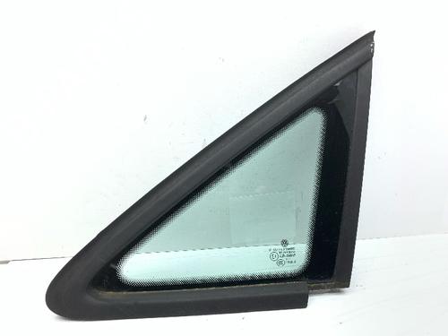 Vidro triangular frente esquerdo VW TOURAN (1T1, 1T2) 2.0 TDI 16V (140 hp) 31838450
