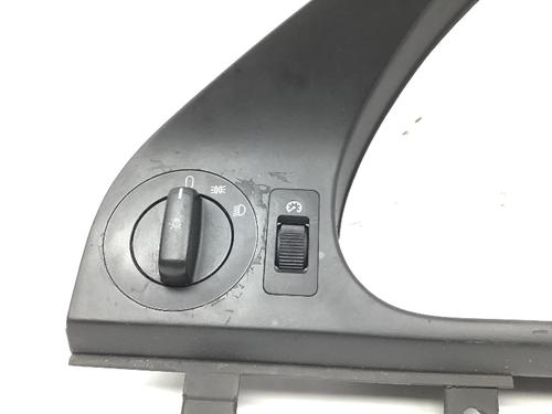 Headlight switch BMW 5 Touring (E39) 523 i | BP16876176I24 