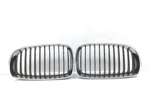 Used Grille BMW 1 (E87) 118 d (143 hp) 23899153