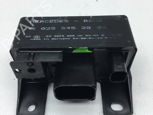 Used Electronic sensor MERCEDES-BENZ A-CLASS (W168) A 170 CDI (168.009, 168.109) (95 hp) 14587515