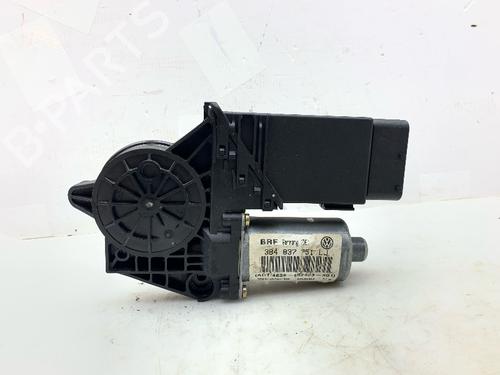 Vindusheismotor venstre foran Vindusheismotor venstre foran 39517415 39517415