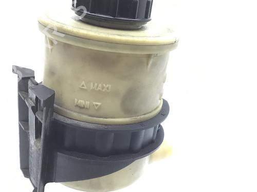 Power steering reservoir RENAULT SCÉNIC I MPV (JA0/1_, FA0_) 1.6 (JA00, JA16, JA15, JA19, JA1V, JA2B, JA2C, JA0B,... | BP17393694M117 