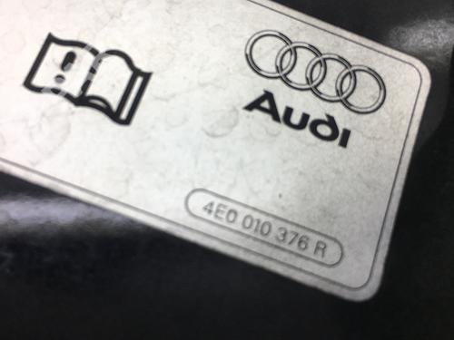 Klapa wlewu paliwa AUDI A4 B7 Convertible (8HE) 2.0 TDI | BP6548490C131 
