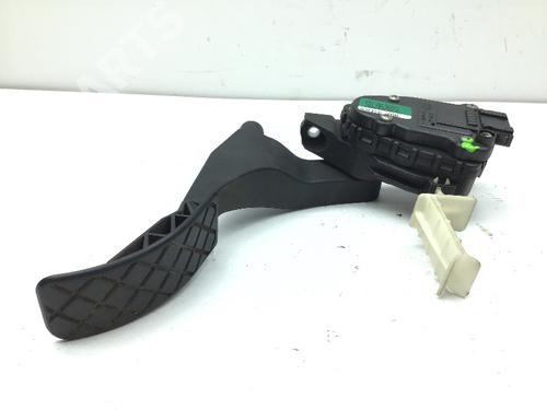 Used Pedal SEAT LEON (1M1) 1.6 16 V (105 hp) 11758190