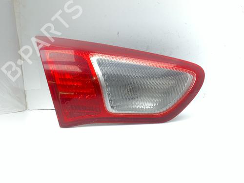 Feu de coffre gauche MITSUBISHI LANCER VIII Sportback (CX_A) 1.8 Flex (CX3A, CX6A) (140 hp) 31942250