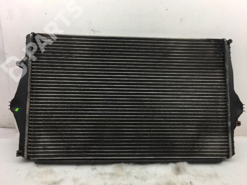 Intercooler VOLVO XC70 I Cross Country (295) 2.4 T XC AWD (200 hp) 8799023