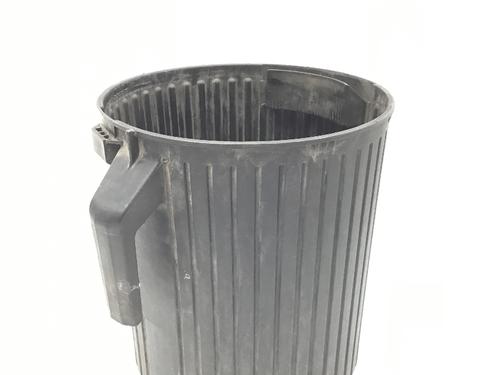 Luftfilter kasse VW TRANSPORTER T4 Bus (70B, 70C, 7DB, 7DK, 70J, 70K, 7DC, 7DJ) 2.4 D (78 hp) 16840905
