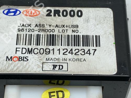 Electronic module HYUNDAI i30 Estate (FD) 1.6 CRDi | BP37072704M83 - Image 4