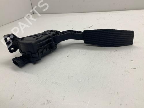 Used Pedal OPEL SIGNUM Hatchback (Z03) 2.8 V6 Turbo (F48) (230 hp) 21132707