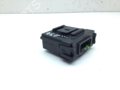 Elektronische module NISSAN QASHQAI II (J11, J11_) 1.3 DIG-T (160 hp) 28414407