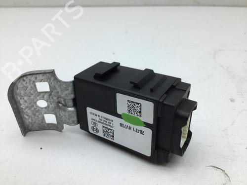 Electronic module NISSAN QASHQAI II (J11, J11_) 1.3 DIG-T | BP28414405M83