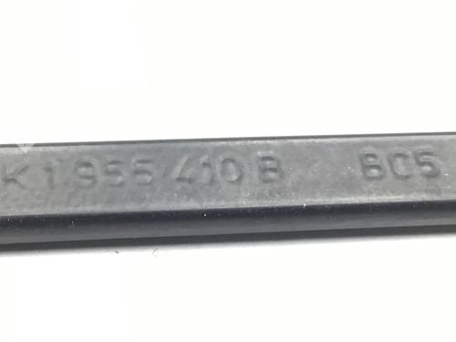Front windshield wiper arm VW TOURAN (1T1, 1T2) 2.0 TDI | BP16456687C143 