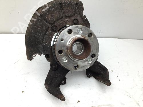 Used Right front steering knuckle VW GOLF IV (1J1) 1.6 16V (105 hp) 19636848