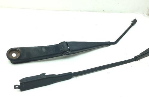 Front windshield wiper arm MERCEDES-BENZ A-CLASS (W169) A 180 CDI (169.007, 169.307) | BP14587449C143