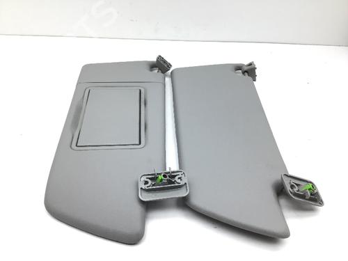 Used Right sun visor OPEL VECTRA C Estate (Z02) 1.8 (F35) (122 hp) 20332447