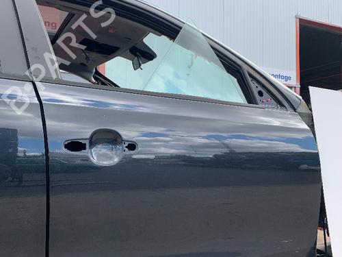 Used Right front door Right front door 37170403 37170403