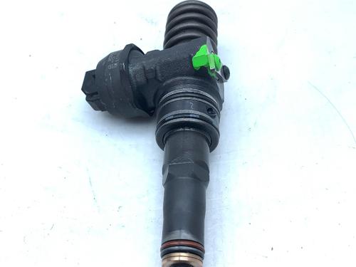 Used Injector VW TOURAN (1T1, 1T2) 1.9 TDI (105 hp) 32669472