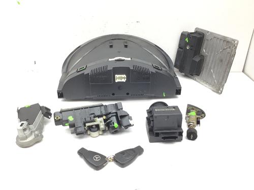 Engine control unit (ECU) MERCEDES-BENZ C-CLASS (W203) C 200 Kompressor (203.042) | BP18950916M57 