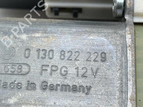 Right front window motor VW GOLF V (1K1) 1.6 | BP31949297E20 