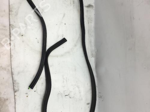 Used Rubber door seal OPEL CORSA B (S93) 1.2 i (F08, F68, M68) (45 hp) 14586816
