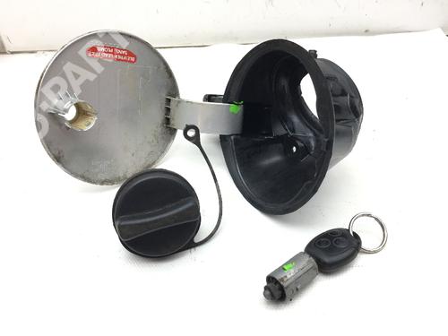 Used Fuel flap Fuel flap FORD FOCUS I Turnier (DNW) 1.6 16V (100 hp) 10201315 10201315