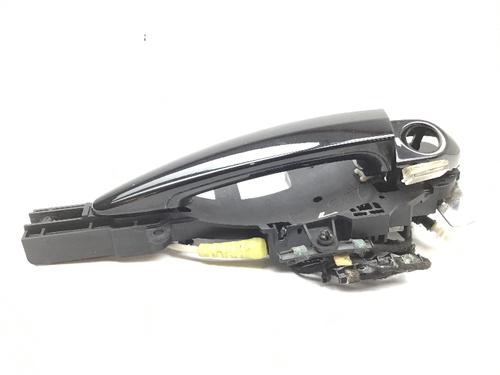 Used Front left exterior door handle BMW 1 (E87) 120 i (170 hp) 19147080