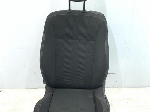 Sæde venstre fortil RENAULT CLIO III (BR0/1, CR0/1) 1.2 16V (BR02, BR0J, BR11, CR02, CR0J, CR11) (75 hp) 31921577