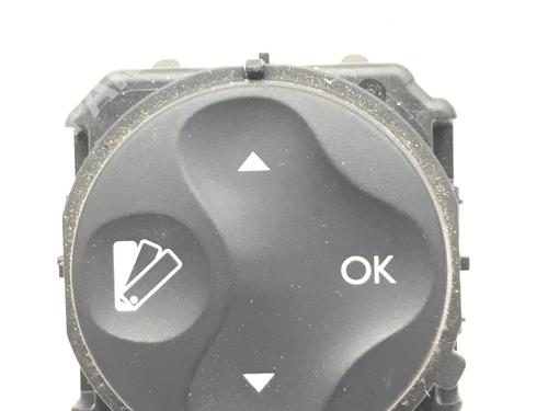 Kombi Kontakt / Stilkkontakt RENAULT SCÉNIC III (JZ0/1_) 2.0 dCi (JZ0Y, JZ26) (150 hp) 10392605