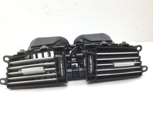 Used Air vent MERCEDES-BENZ E-CLASS (W212) E 350 CDI (212.025) (231 hp) 23337866