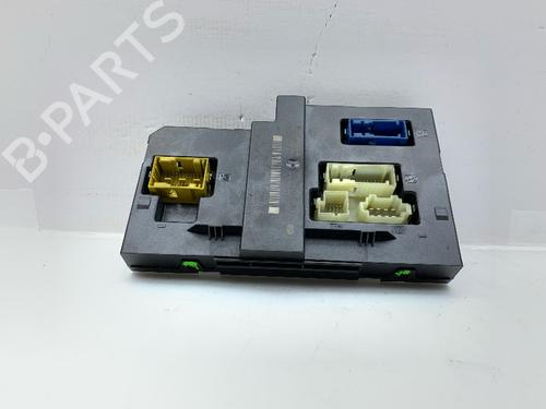 Used Fuse box Fuse box 38075066 38075066