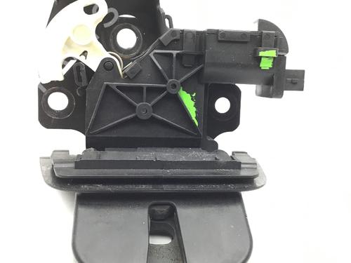 Used Tailgate lock AUDI A4 B7 Avant (8ED) 2.7 TDI (180 hp) 16709859