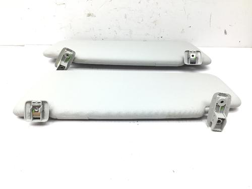 Right sun visor VW TOURAN (1T3) 1.4 TSI EcoFuel | BP20157750I2 