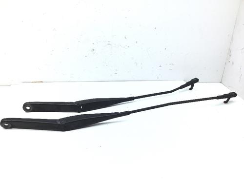 Used Front windshield wiper arm FORD FOCUS II Turnier (DA_, FFS, DS) 1.6 (100 hp) 21590376