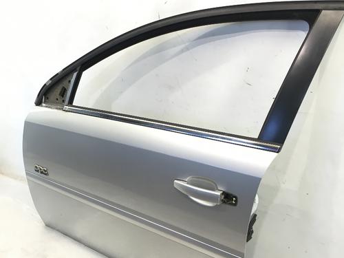 Used Left front door OPEL SIGNUM Hatchback (Z03) 2.2 direct (F48) (155 hp) 10210393