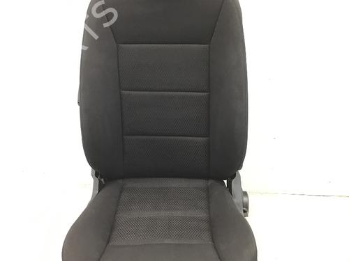 Used Left front seat MERCEDES-BENZ A-CLASS (W169) A 150 (169.031, 169.331) (95 hp) 22231588